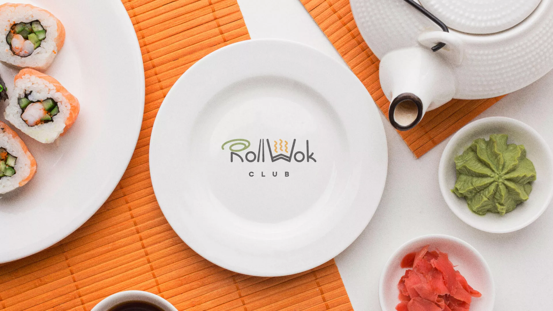 Разработка логотипа и фирменного стиля суши-бара «Roll Wok Club» в Шилке